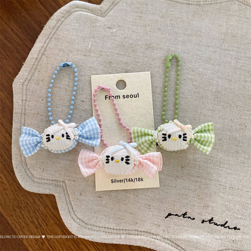 Koreai stílusú kulcstartó szövet állat- és gyümölcsmotívumokkal, kézzel varrt, kevert anyagok, 2025 nyár