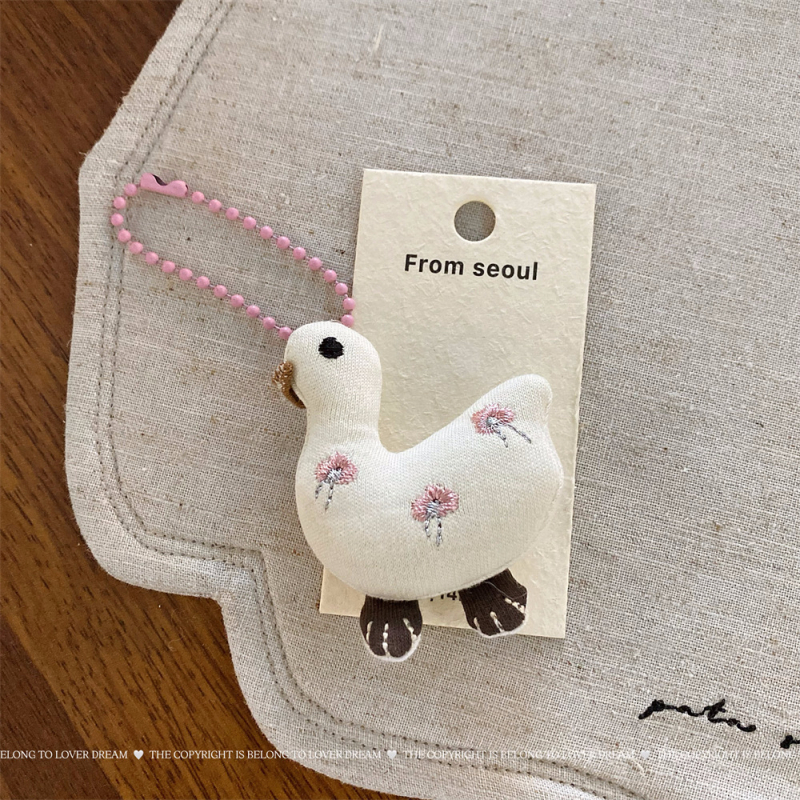 Koreai stílusú kulcstartó szövet állat- és gyümölcsmotívumokkal, kézzel varrt, kevert anyagok, 2025 nyár