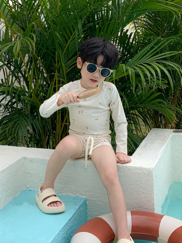 Fiú gyermekeknek szánt fürdőruha szett, karikatúra márvány mintával, UV védelem, gyors száradás, 100% poliészter, 18 hónaptól 7 éves korig