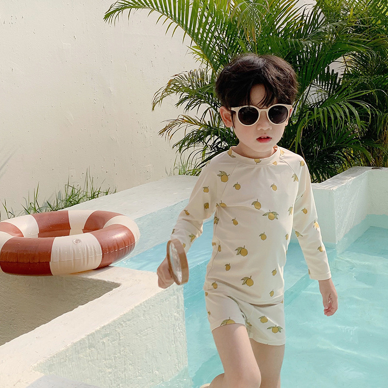 Fiú gyermekeknek szánt fürdőruha szett, karikatúra márvány mintával, UV védelem, gyors száradás, 100% poliészter, 18 hónaptól 7 éves korig