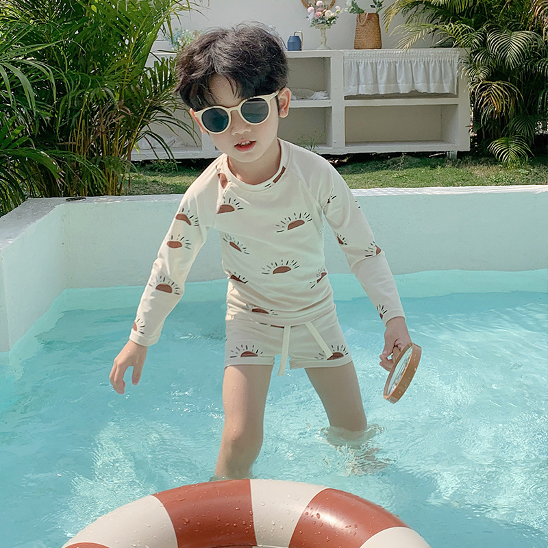 Fiú gyermekeknek szánt fürdőruha szett, karikatúra márvány mintával, UV védelem, gyors száradás, 100% poliészter, 18 hónaptól 7 éves korig