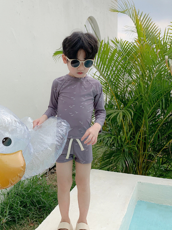 Παιδικά μαγιό για αγόρια σε κορεατικό στυλ - γρήγορο στέγνωμα, εξωτερικό νάιλον με 100% πολυεστέρα, βάρος 200 g, επένδυση από βαμβάκι