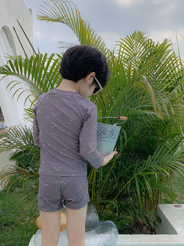 Fiúknak szóló koreai stílusú gyerek úszónadrág - gyorsan száradó, nylon külső 100% poliészter anyaggal, 200 g tömeg, pamut bélés