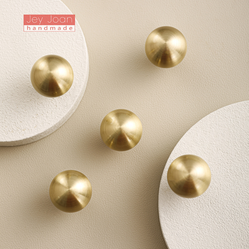 Σφαιρική λαβή επίπλων από ορειχάλκο με μία οπή – για ντουλάπες, συρτάρια και ντουλάπια, φινίρισμα γυαλιστερό γλάσο, μοντέλο JJ007, μάρκα Sookie