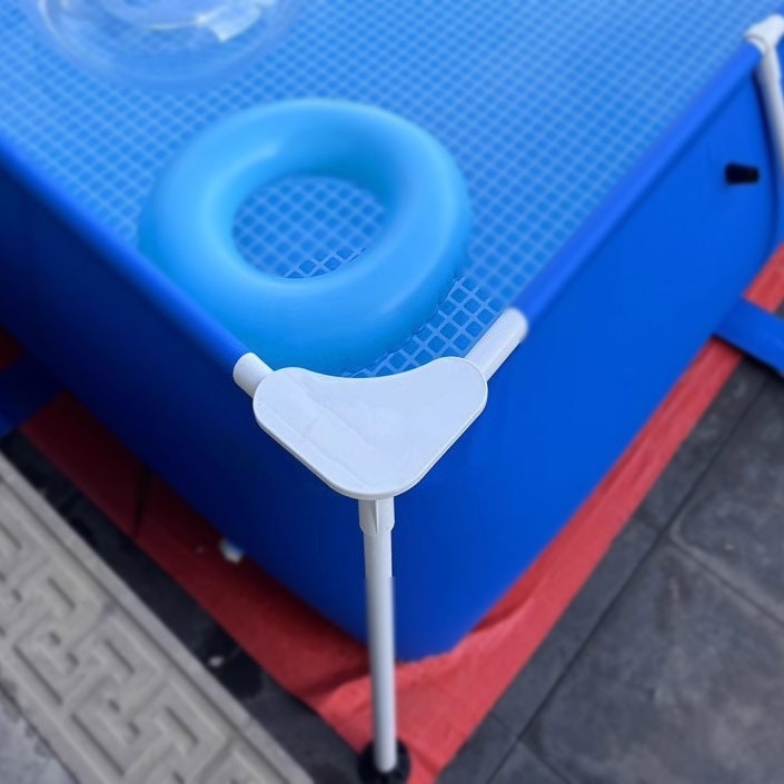 Intex plastikinis T-adapteris baseinui, model Pool accessories adapter, medžiaga PP, svoris 183 g, tinkamas plaukimo ir vandens sportams