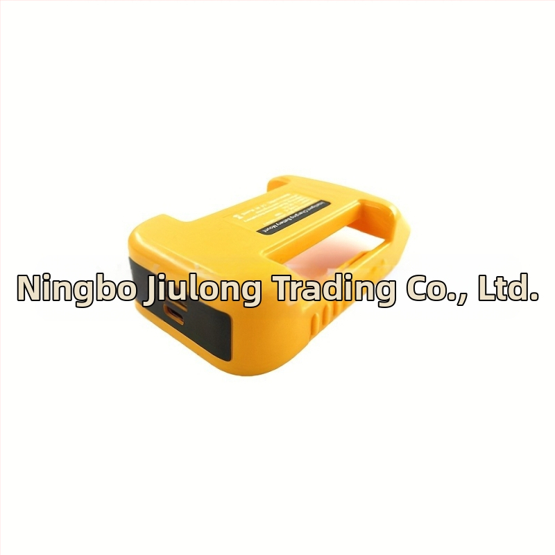 USB modell Dewalt 18V Li-ion akkumulátorhoz illeszkedő tartóalap csattal, konverterrel, 70 g