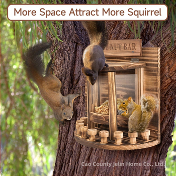 Ξύλινος εξωτερικός τροφοδότης για σκίουρους και μικρά ζώα με τοίχο και τραπεζάκι πικνίκ (Υλικό: Ξύλο; Μάρκα: Jelin; Για κατοικίδια; Εισαγωγή: Όχι)