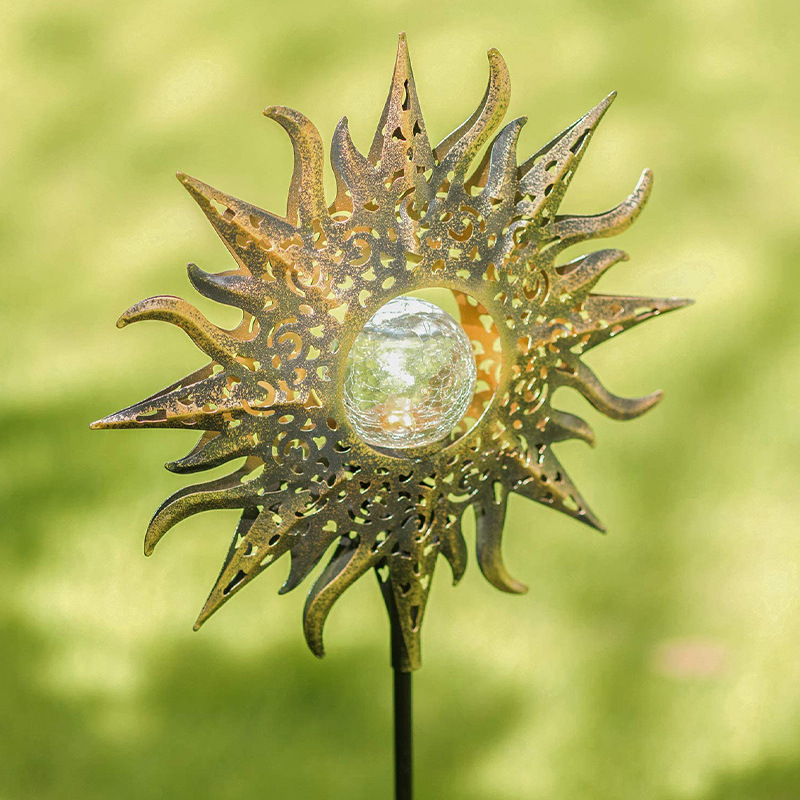 Kerti napelemes lámpa napraforgó motívummal – LED, 0–2W, 6–12 óra folyamatos világítás, indukciós kapcsoló