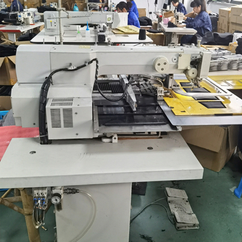 Pusiau prilipęs kojų masažuoklis su oro pagalvėmis ir karštoji kompresija, USB įkrovimas, laikmatis, mygtukų valdymas