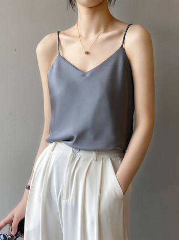 Σατέν γυναικείο τοπ χωρίς μανίκια με V-λαιμό, ιμάντες τύπου σπαγγέτι, ελεύθερη γραμμή, καλοκαιρινό στυλ