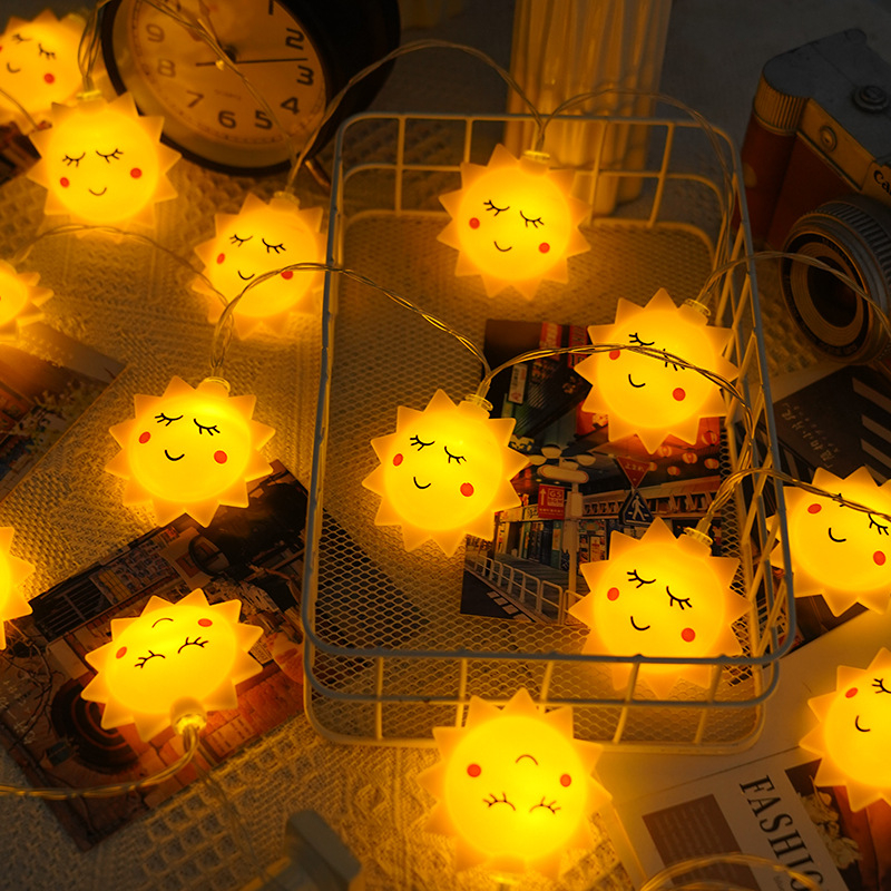 LED sor csillagokkal, felhőkkel és szivárvánnyal a gyerekek szobájába – 123 LED, 5500K, elemről működik, dimmálható, kézi vezérlés