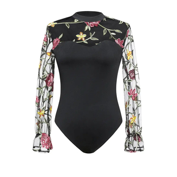 Ολόσωμο με μακριά μανίκια, πλέγμα με φλοράλ κέντημα, girly στυλ, μέση μεσαίας ύψους, παντελόνες τρεις τέταρτα; Υλικό: Νάιλον; Κύριο ύφασμα: Βαμβάκι; Μοτίβο: Λουλούδια