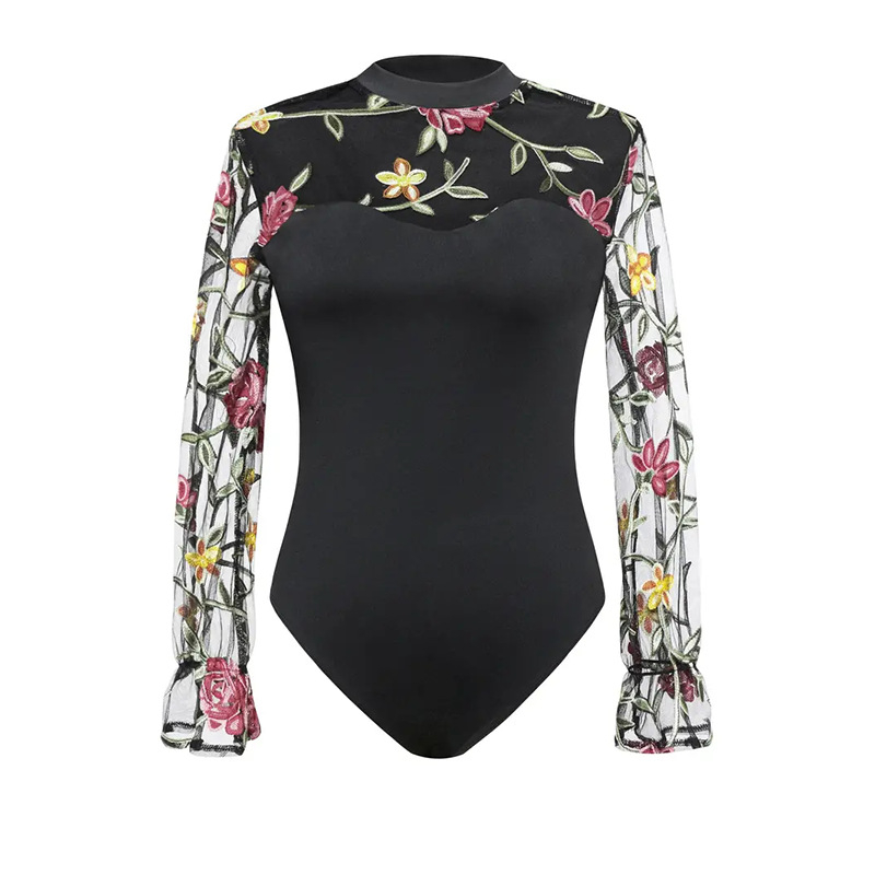 Hosszú ujjú hálós anyagú overall virágos hímzéssel, nőies stílus, középmagasságú derék, háromnegyedes nadrág; Szövet: Nylon; Fő anyag: Pamut; Mintázat: Virágok