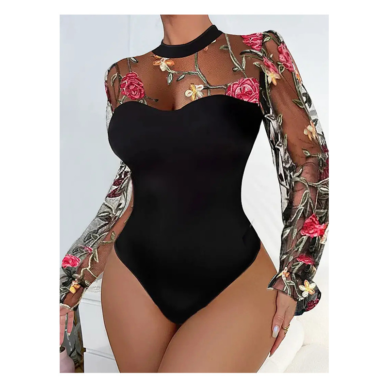 Hosszú ujjú hálós anyagú overall virágos hímzéssel, nőies stílus, középmagasságú derék, háromnegyedes nadrág; Szövet: Nylon; Fő anyag: Pamut; Mintázat: Virágok