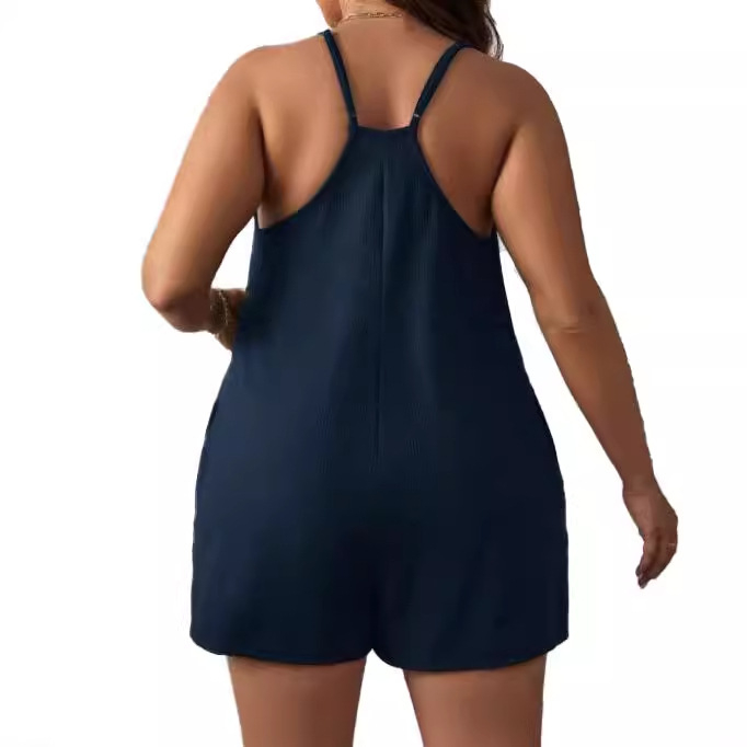 Дамски презрамков комбинезон с висока талия, текстура на мачкан плат; млечна коприна, полиестер 95%+, спандекс <30%, дължина на крачол 3/4