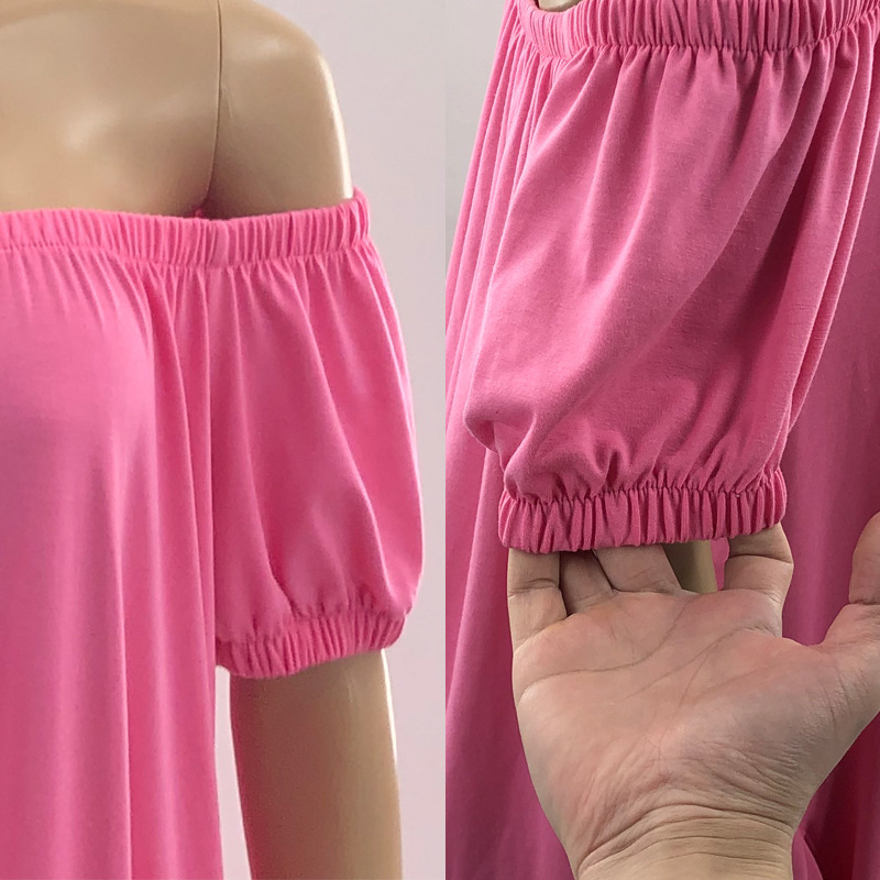 Egyszínű overál buborékos ujakkal, lazán szabott derékkal, egyenes szárú nadrág, poliészter-spandex keverék