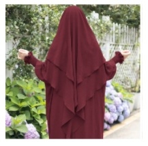 Két darab Ice Silk köntös és fejkendő szett — gyűrött, egyszínű, zsebbel, hosszú köntös lámpás ujjal (Poliészter; fő anyag ≥95%; préselt kivitel; Hossz: hosszú szoknya; Ujjak: lámpás)