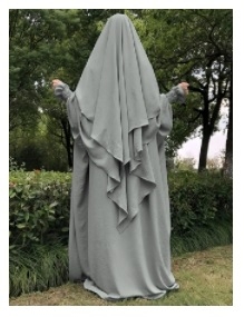 Két darab Ice Silk köntös és fejkendő szett — gyűrött, egyszínű, zsebbel, hosszú köntös lámpás ujjal (Poliészter; fő anyag ≥95%; préselt kivitel; Hossz: hosszú szoknya; Ujjak: lámpás)