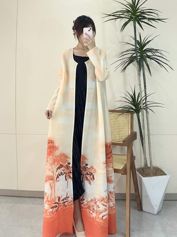 Női pliszírozott hosszú abaya, állatmintás, laza szabás, poliészter, meghosszabbított hosszúság