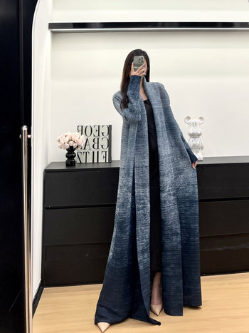 Pliszírozott abaya poliészterből, hosszú ujjú, gradient dizájn