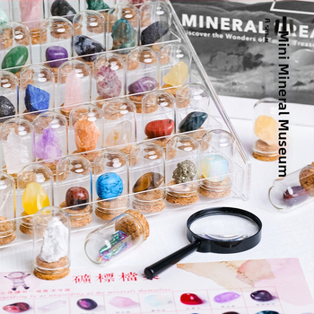 Σετ γεωμετρικά διακοσμητικά από κρυστάλλους – δείγματα ορυκτών κρυστάλλων, συσκευασία σε χαρτοκιβώτιο, μοντέρνο μινιμαλιστικό στυλ