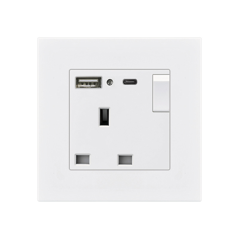 Британски стандарт 86-тип скрит стенен контакт с USB-C 18W бързо зареждане, 13A, CE сертифициран, 250V