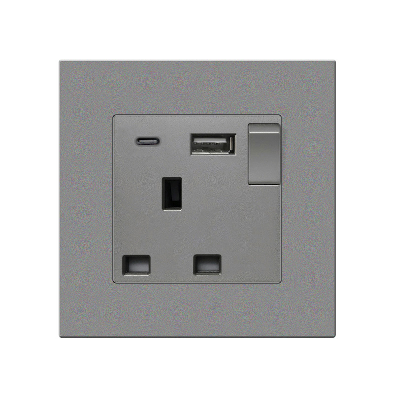 Британски стандарт 86-тип скрит стенен контакт с USB-C 18W бързо зареждане, 13A, CE сертифициран, 250V