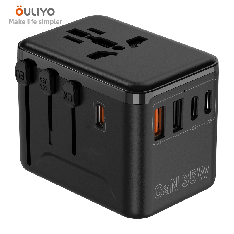 GaN greito įkrovimo 67W kelioninis įkroviklis su konvertuojančia kištuke ir USB kelių uostų