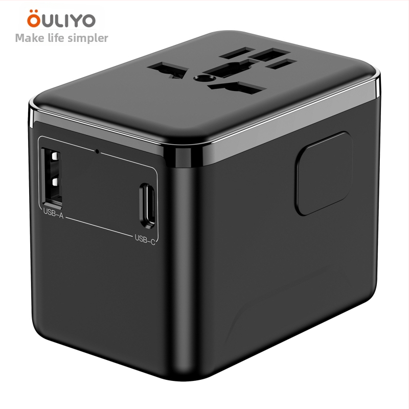 GaN greito įkrovimo 67W kelioninis įkroviklis su konvertuojančia kištuke ir USB kelių uostų