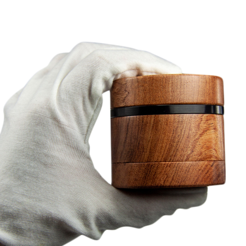 Somgar tabakas smalcināšanas ierīce no valriekstu koka un alumīnija sakausējuma, 4 slāņi