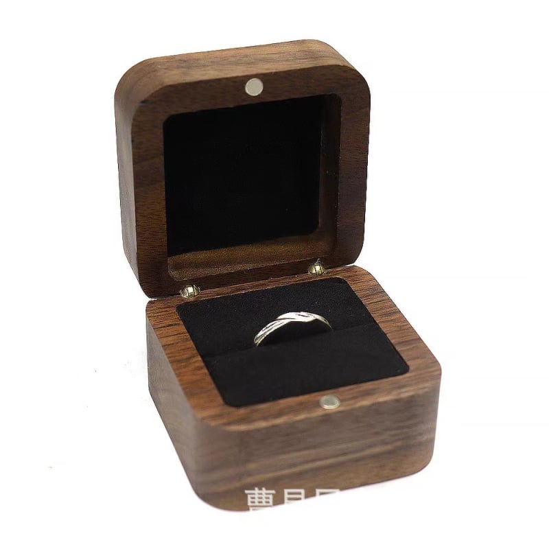 Riešutmedžio medienos juvelyrinių dirbinių dėžutė, masyvus medis, modelis A1205, juvelyrinių dirbinių laikymo dėžutė