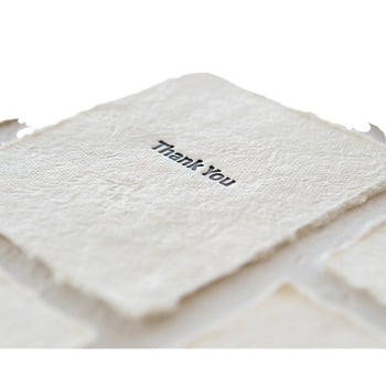 Fona dekoratīvi rotājumi no papīra produktu fotografēšanai