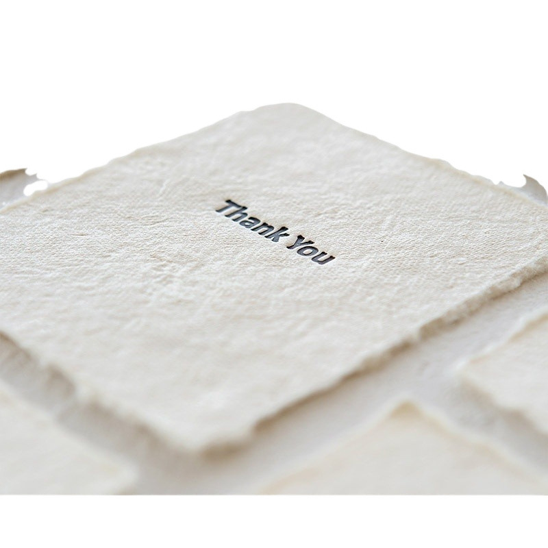 Fona dekoratīvi rotājumi no papīra produktu fotografēšanai