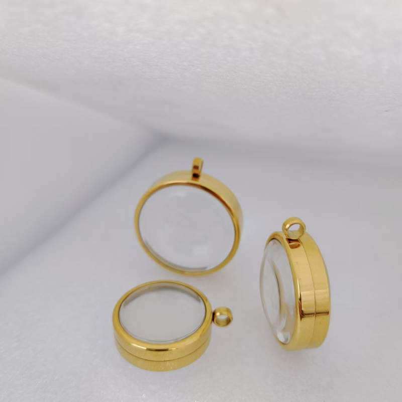 Geometrinis pakabukas iš nerūdijančio plieno su skaidria išgaubta kapsule mineralinėms kristalams, elektroplatinavimas, neblunka