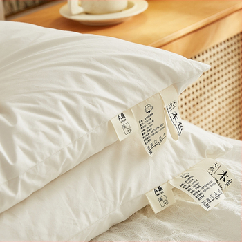 Stačiakampė pagalvė su Xinjiang medvilnės įdaru, nuimama ir skalbiama, skirta vienam asmeniui.