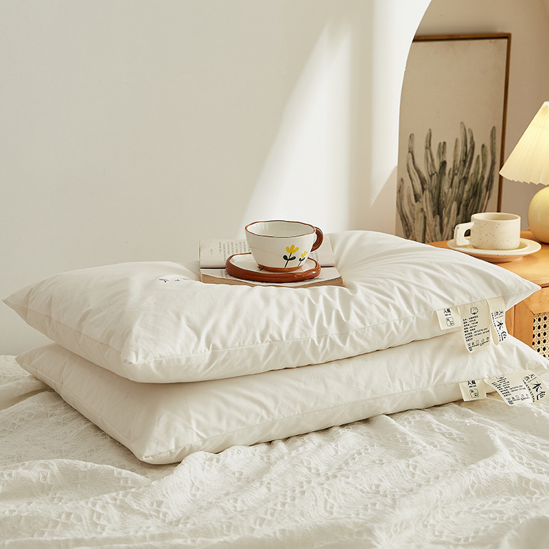 Stačiakampė pagalvė su Xinjiang medvilnės įdaru, nuimama ir skalbiama, skirta vienam asmeniui.