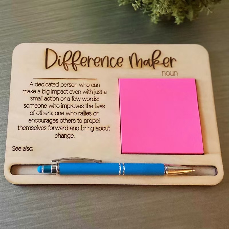 Boxwood основа за бележки — дървена занаятчийска висулка, модерен минималистичен стил, марка Super