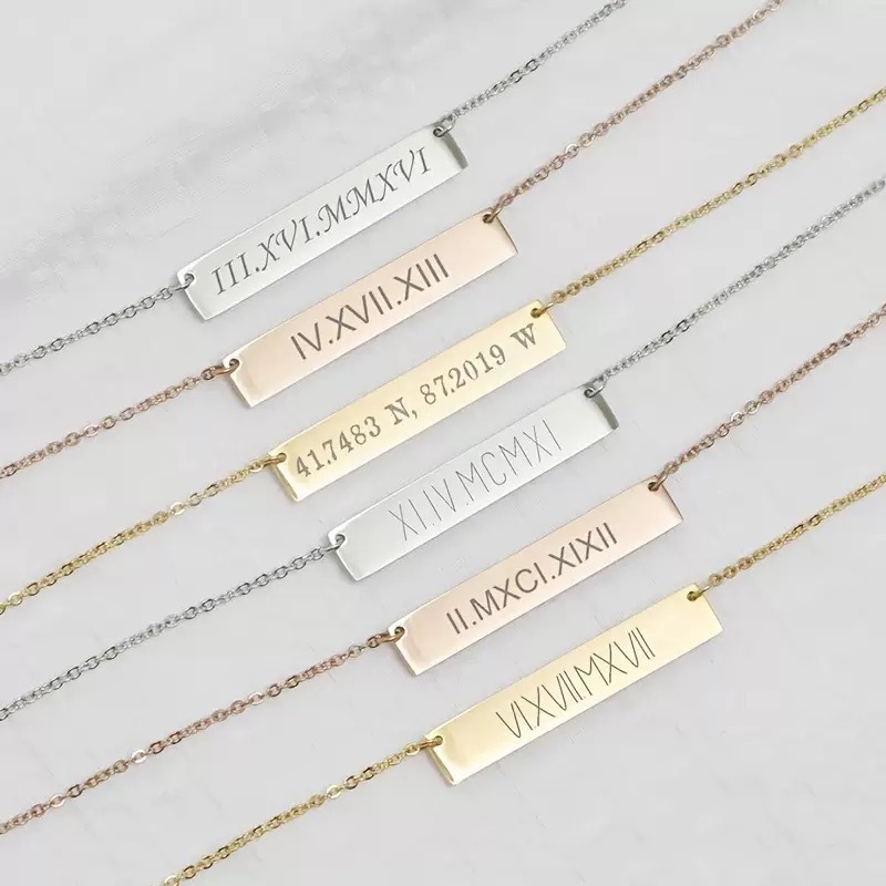 Дамска висулка с име от неръждаема стомана, правоъгълна форма, гравиране по заявка, регулируема дължина 21–50 cm, верига с кръстосана връзка