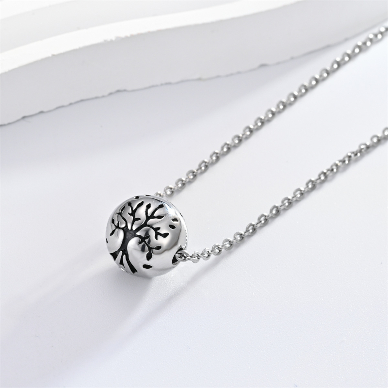 Nerūsējošā tērauda kaklarota, ģeometrisks dizains, Tsundere Accessories zīmols, 2025. gada pavasara izlaidums