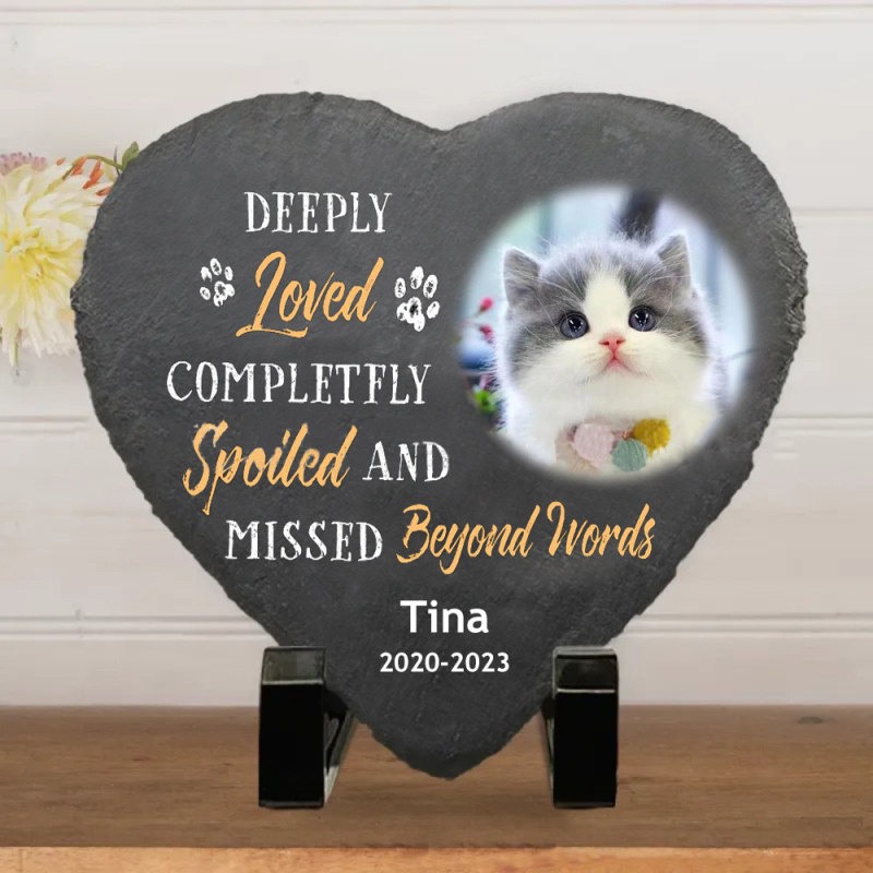 Сърцевиден камънен сувенир за спомен от рождения ден на домашния любимец, персонализиран печат