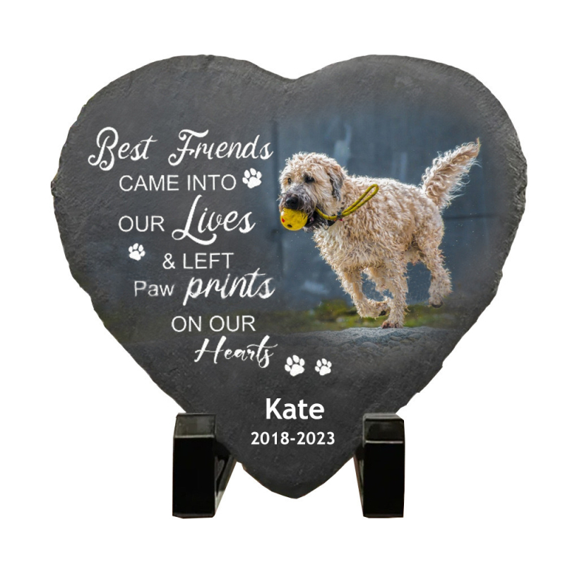Сърцевиден камънен сувенир за спомен от рождения ден на домашния любимец, персонализиран печат