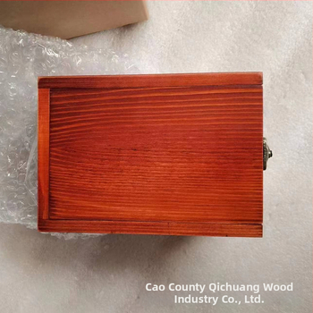 Vienkārša koka mājdzīvnieku urna, piemiņas pelnu uzglabāšanas kastīte kaķiem un suņiem, masīvs koks, nacionālais stils, pielāgošana pieejama