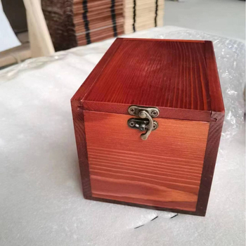 Vienkārša koka mājdzīvnieku urna, piemiņas pelnu uzglabāšanas kastīte kaķiem un suņiem, masīvs koks, nacionālais stils, pielāgošana pieejama