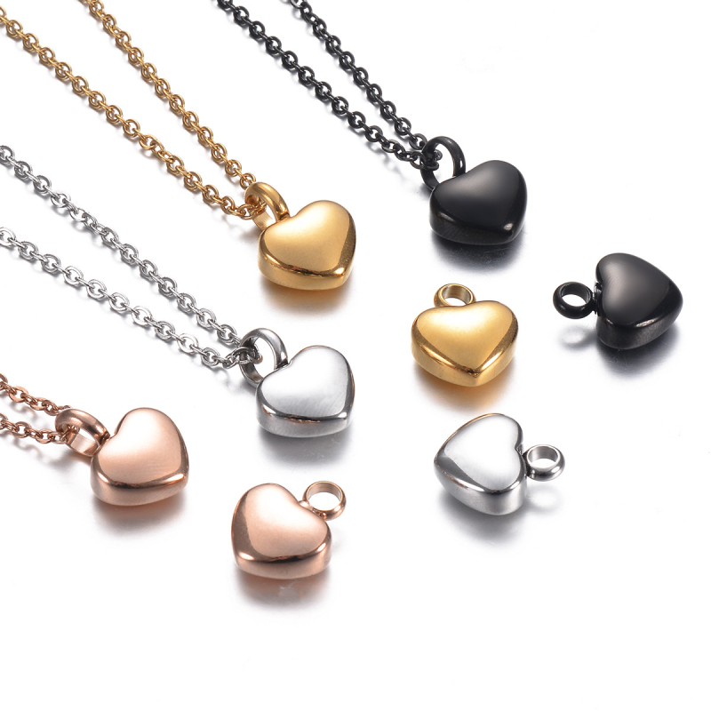 Nerūdijančio plieno mažas širdies formos pakabukas – graviruojamas atminimo papuošalas pelenams