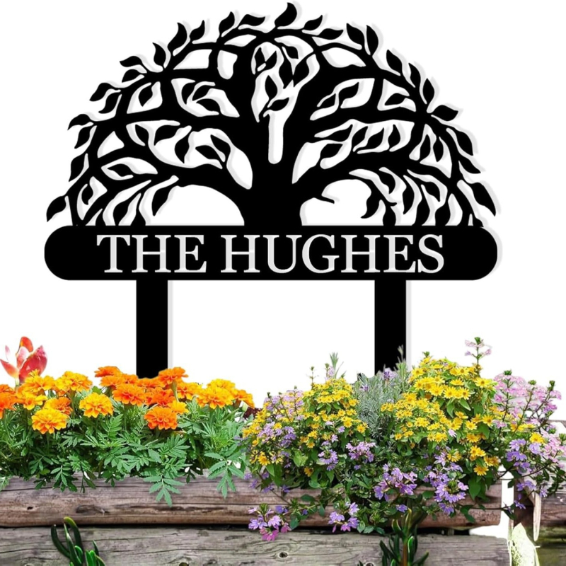 Железен градински орнамент със пасторален силует за монтиране в земята | Външен декор, геометрична метална фигура