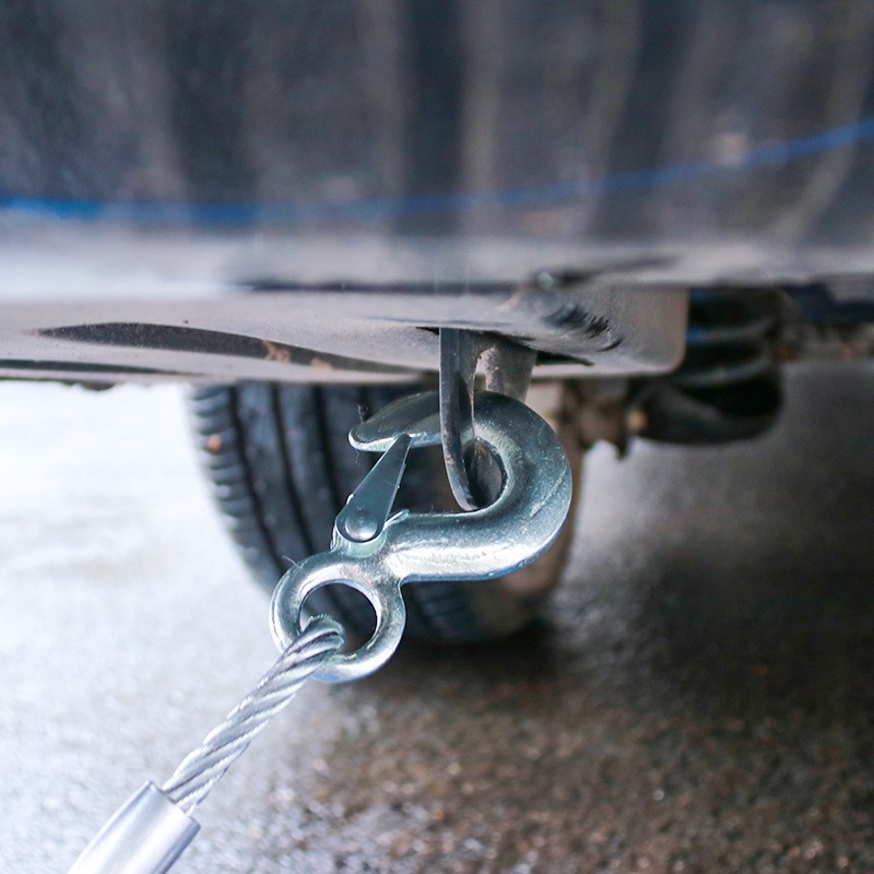 Стоманено въже за теглене с кука, материал: стоманено въже; тегло около 800 г; подходящо за повечето модели