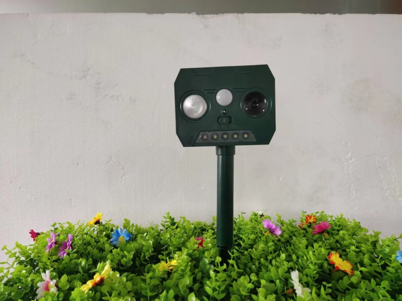 Saulės energijos ultragarso atbaidytuvą graužikams, kvadratinis dizainas, 5.5, 400-1000, 2