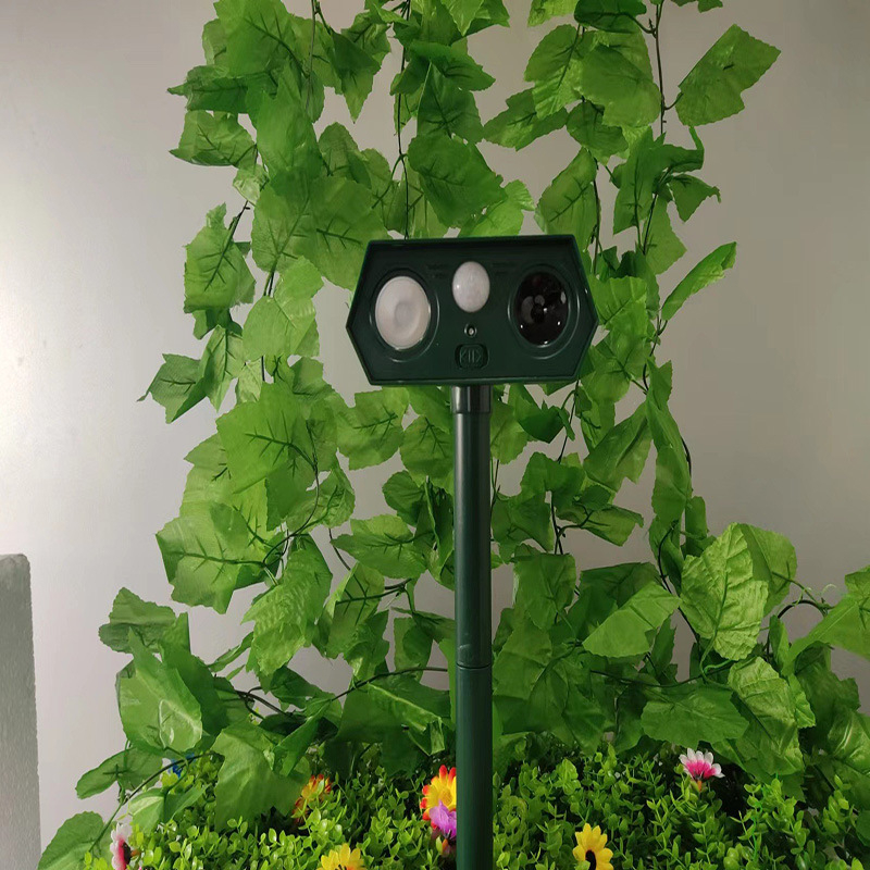 Saulės energijos ultragarso atbaidytuvą graužikams, kvadratinis dizainas, 5.5, 400-1000, 2