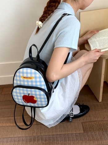 Σακίδιο πλάτης με μοτίβο μήλο, PU υλικό, καμπύλες ιμάντες ώμου, χωρητικότητα 20-35 L, επένδυση πολυεστέρα