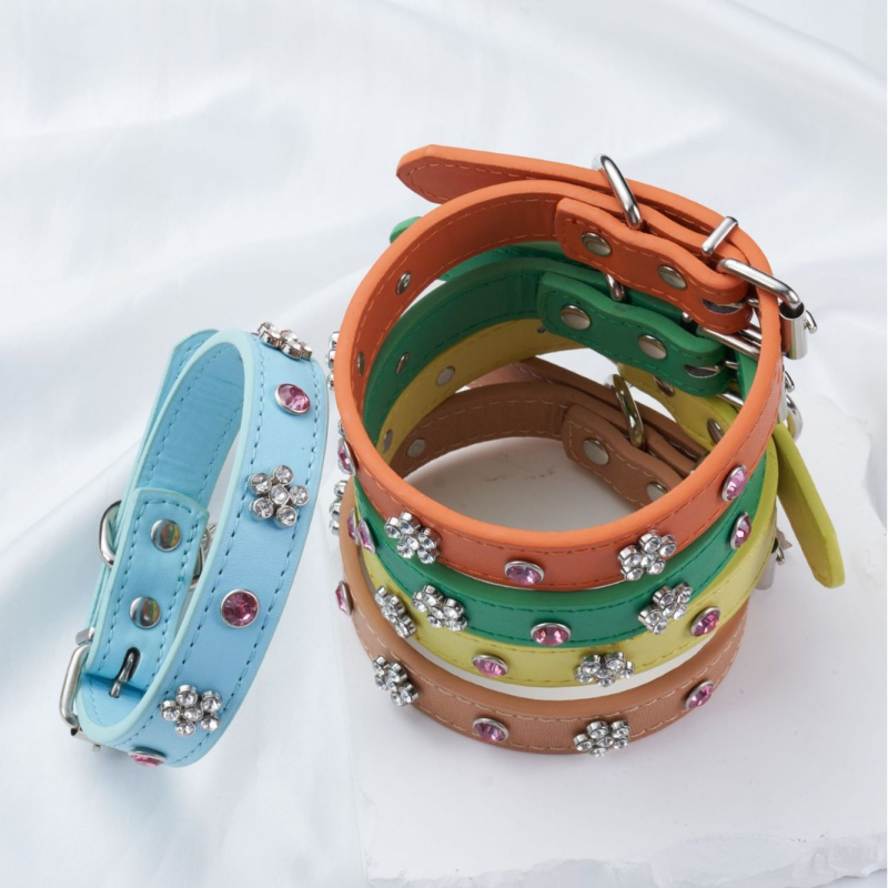 Ovratnik za pse od PU kože sa kristalima, princes stil, jednobojni